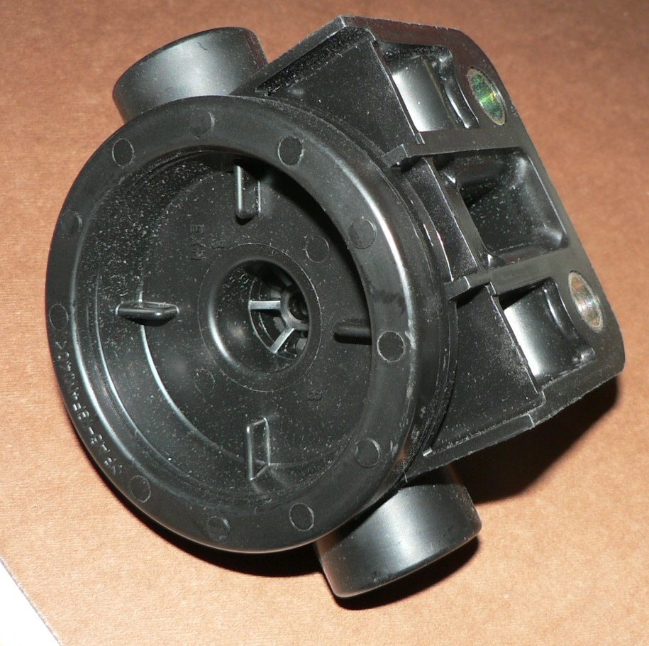 MACK TRUCK BRAKE VALVE 20QE 2179R QRN-2 2530011493371