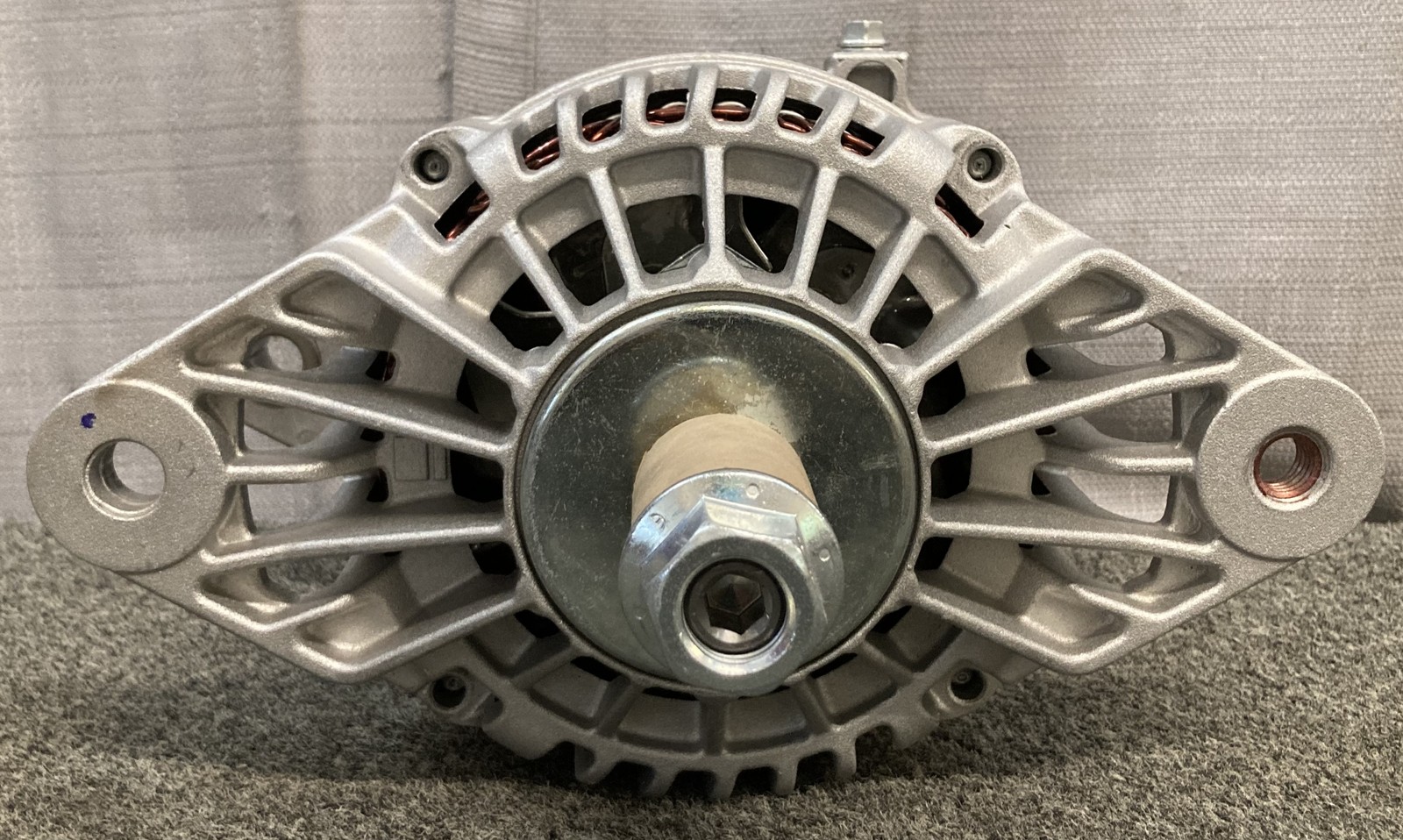 New Genuine Delco 8600308 Alternator