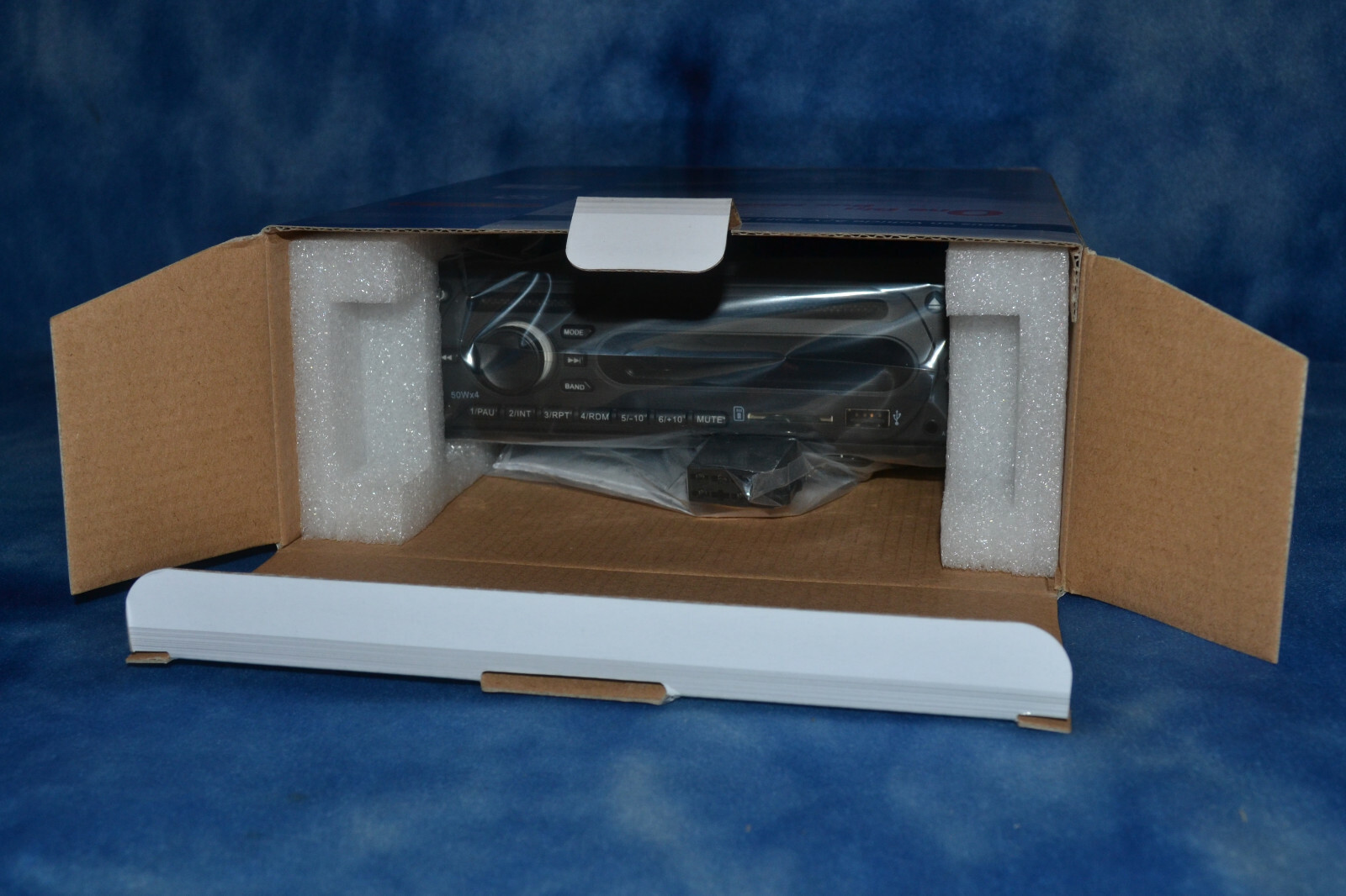 CUSTOM RADIO CORP RADIO 1DIN BUS MEDIA PLAYER REMOTE USB SD DVD 50WX4