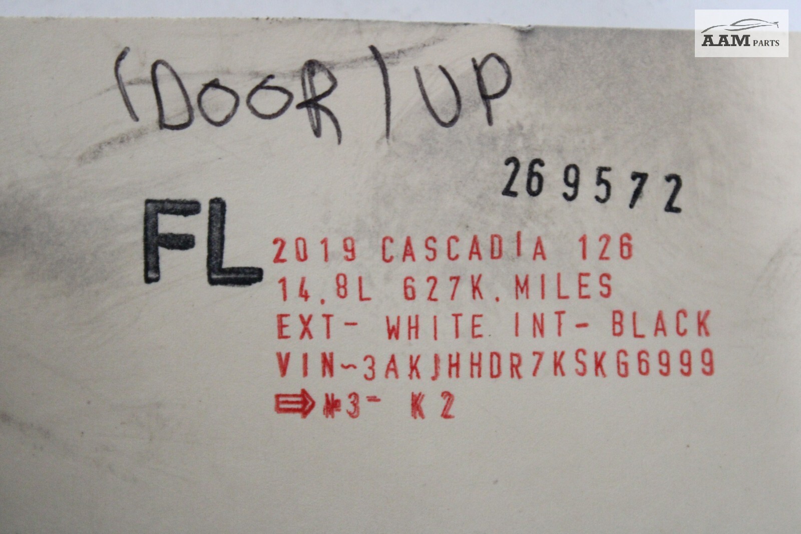 2018-2024 FREIGHTLINER CASCADIA FRONT LEFT DOOR UPPER WEATHERSTRIP SEAL OEM