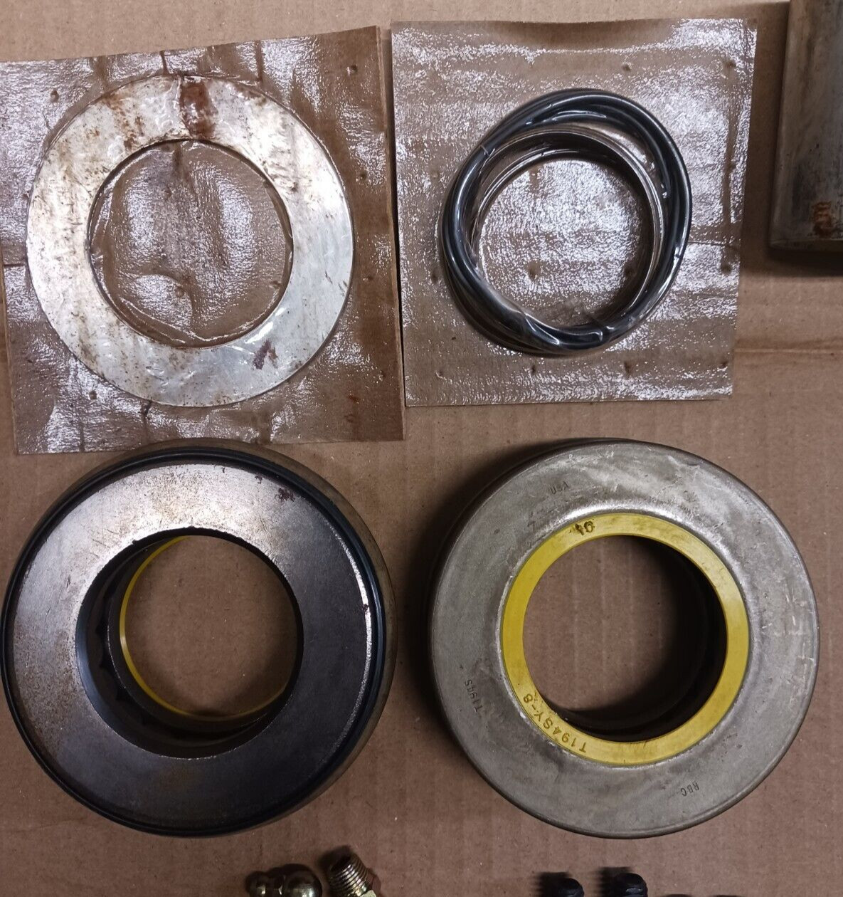 FAK5455 OEM International King Pin Set