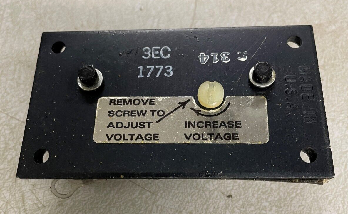 (aftermarket) GENERATOR REGULATOR PRESTOLITE 102200 2502564C1 14 VOLT