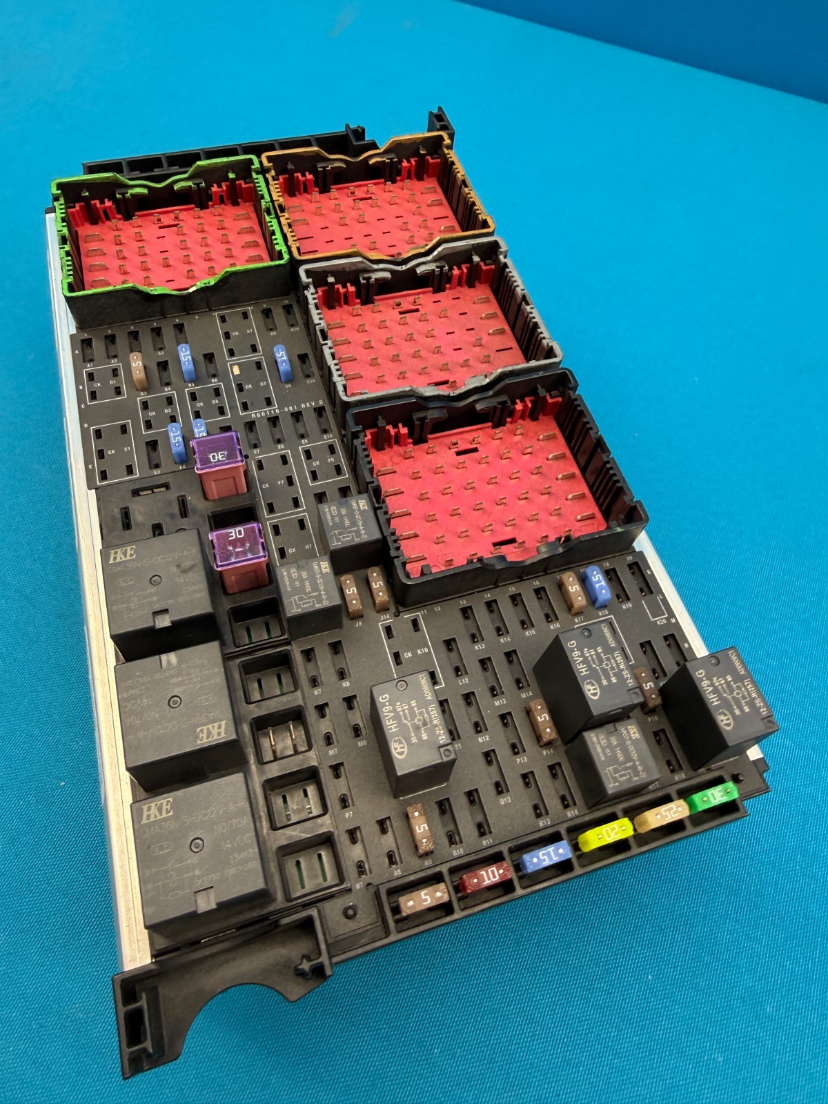Genuine OEM Paccar P27-1209-01010 Cab PDC 2.1M Fuse Panel Assembly