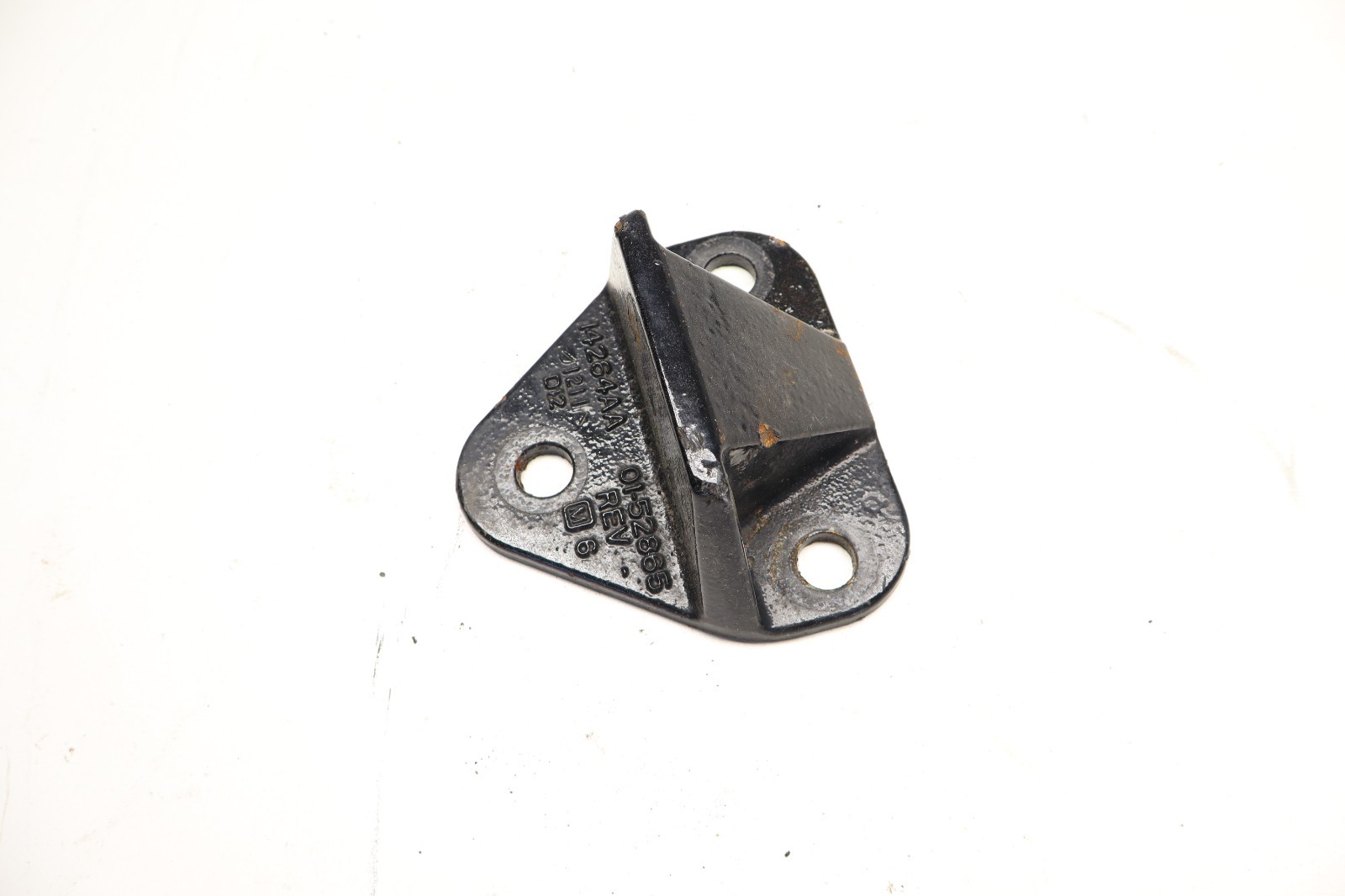 2022 PETERBILT 579 REAR AXLE FRAME BUMPER STOP BRACKET 01-52865