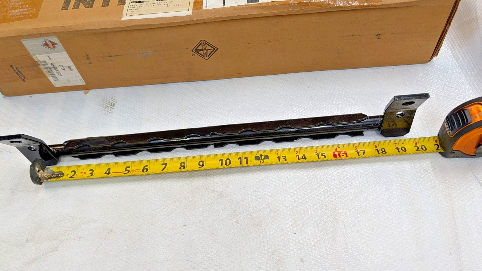 496843C1 Navistar International Add On Lower Step Assy S-Series Cheater Step