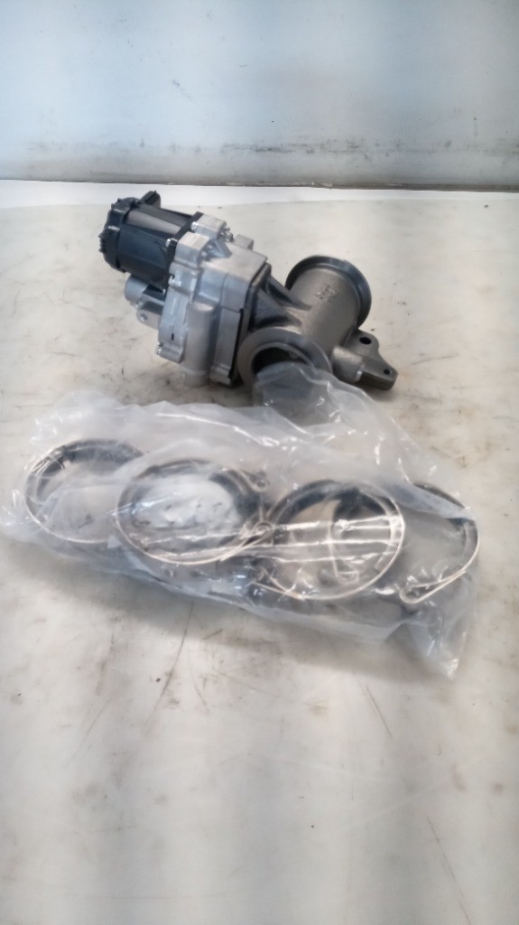 NAVISTAR PDC KIT EGR VALVE 2021 A26 2523387C91 5013925R91 $1800 VALVE +$200 core