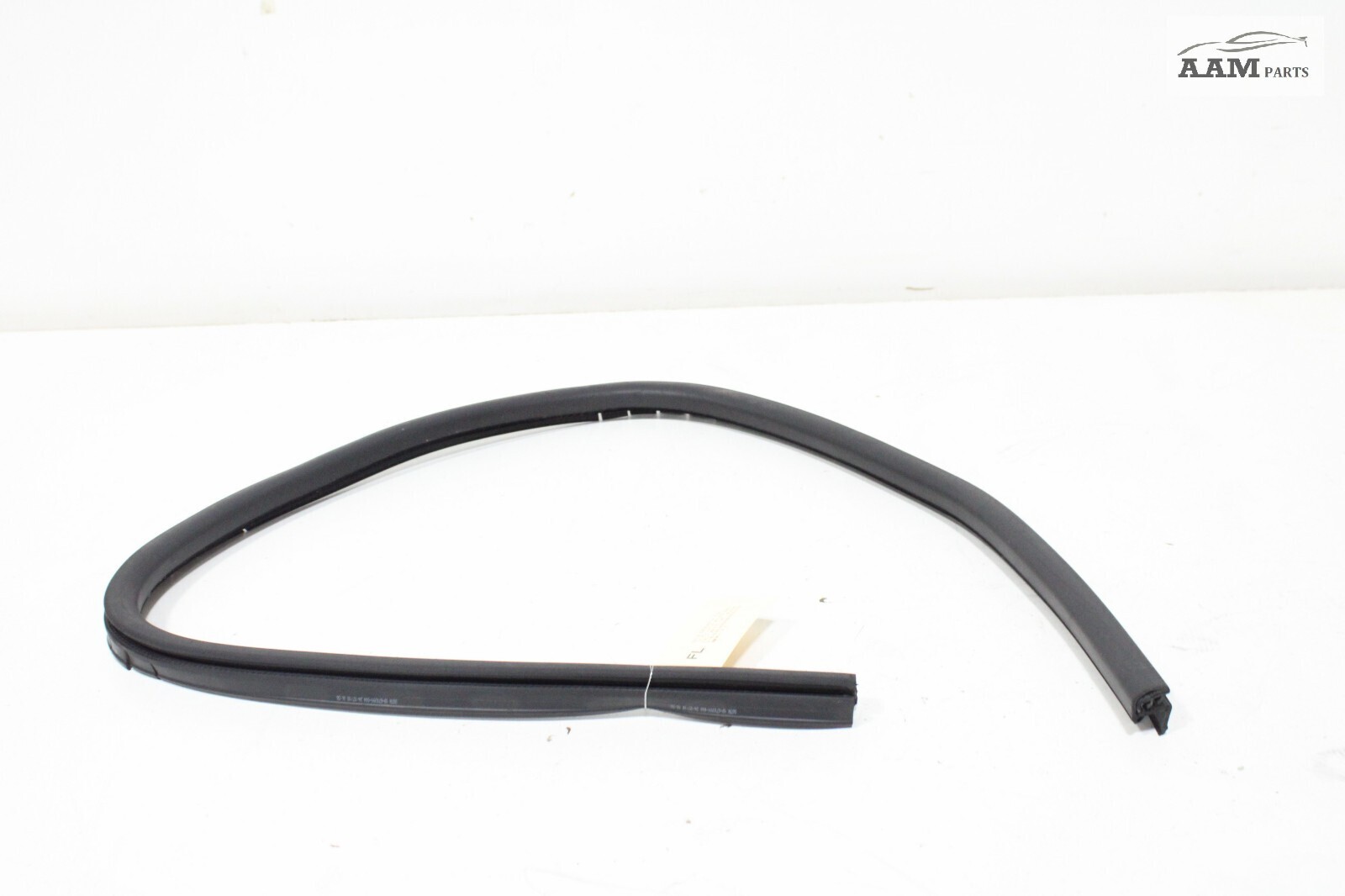 2018-2024 FREIGHTLINER CASCADIA FRONT LEFT WEATHERSTRIP SEAL 18-670991-004 OEM