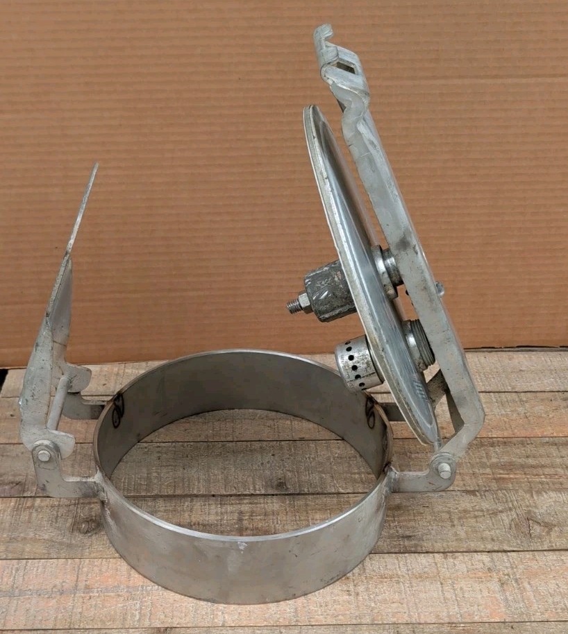 Betts 10-1/2″ Center Transport Tank Hatchway