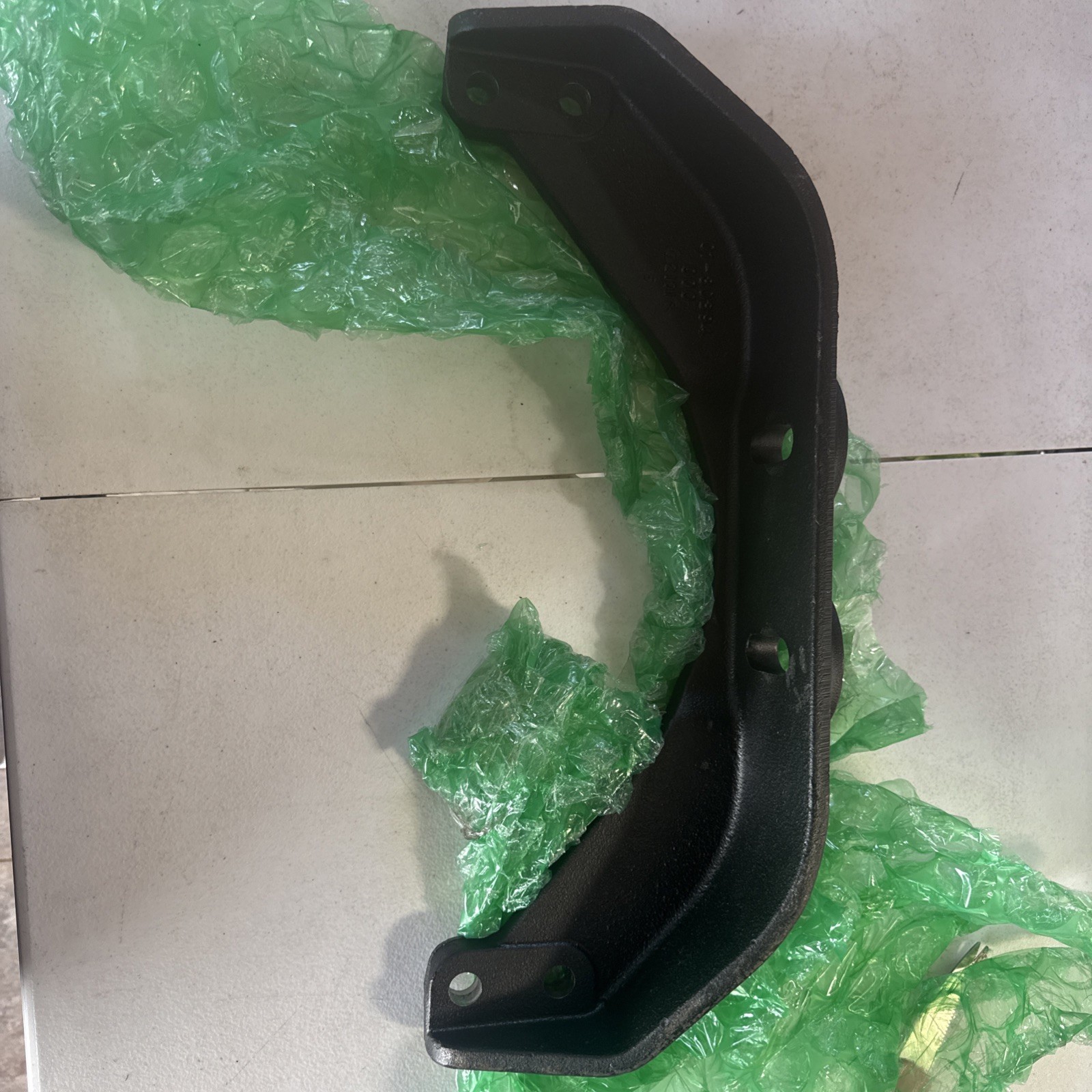 FREIGHTLINER 01-30394-000 Engine Mount Support Iron