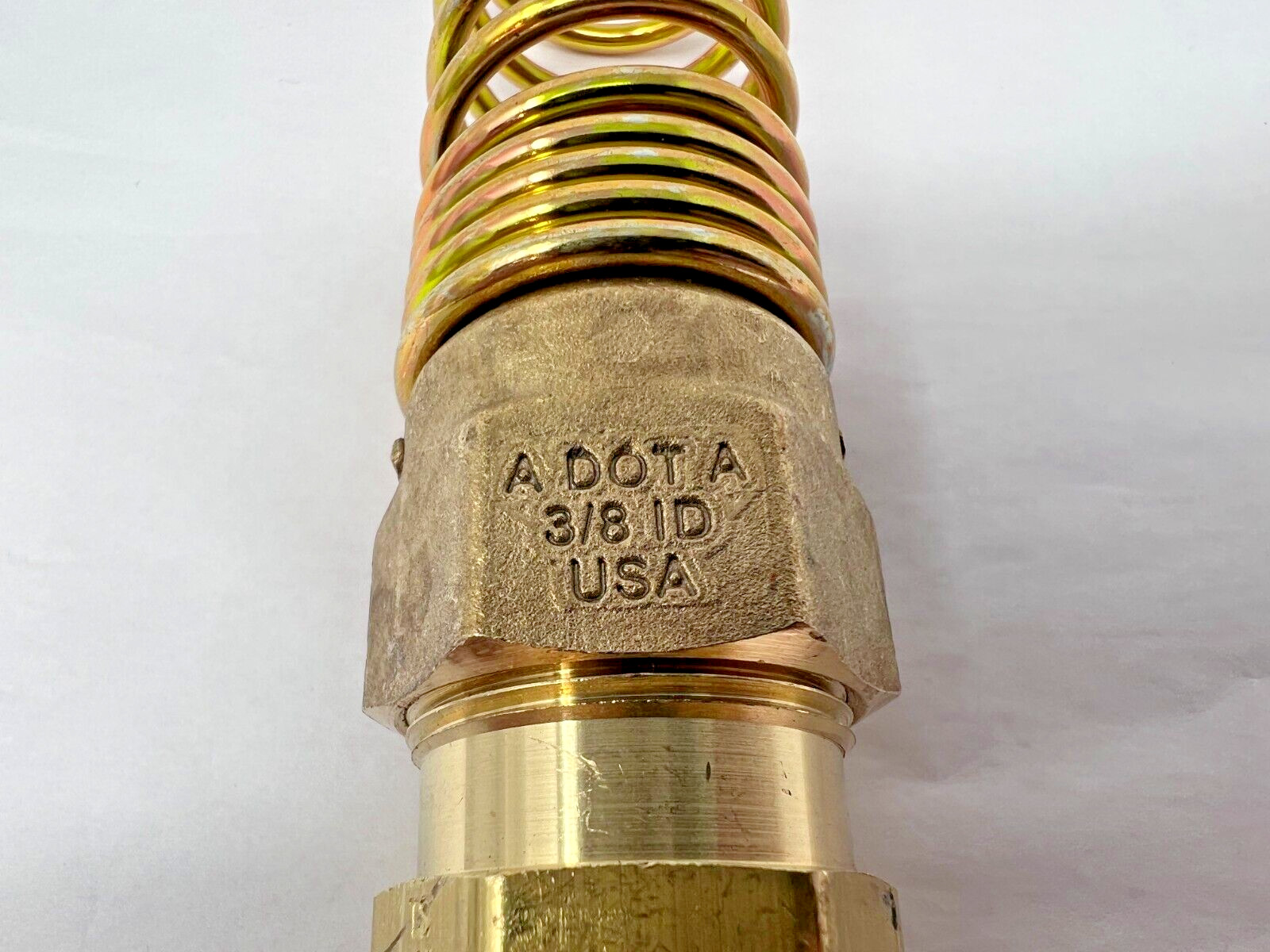 Brass DOT Air Brake Hose End Connector 3/8″ x 3/8″ Male NPT W/ Spring Guard USA