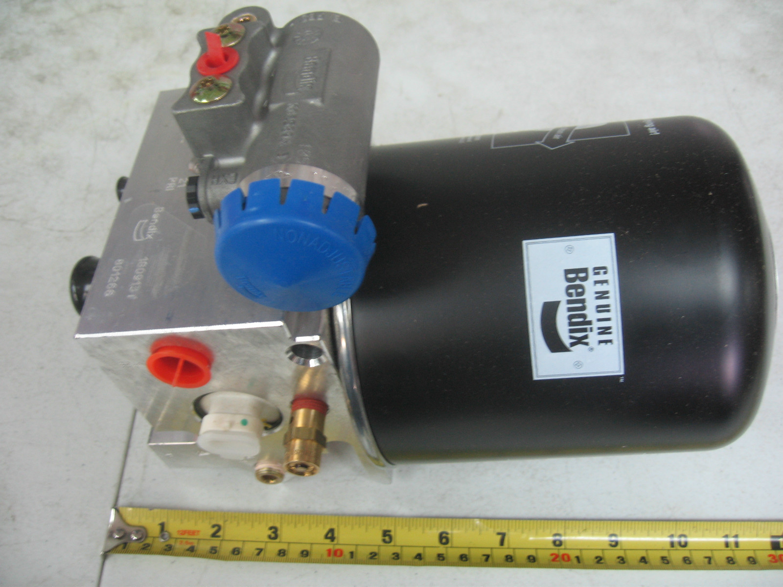 Bendix AD-IS Air Dryer PAI # 802663 Ref# 801266 5010696X 5010694 5010695 5015533