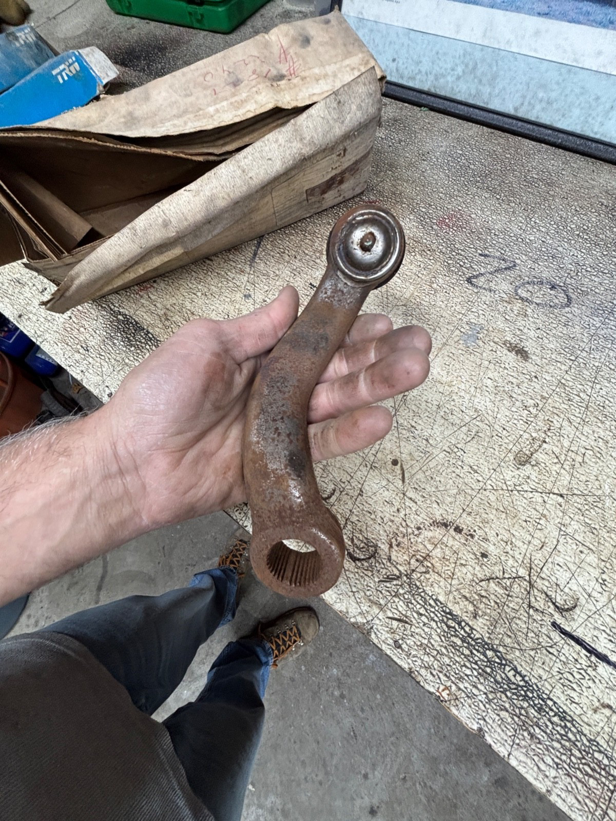 TRW 18706 PITMAN ARM 9W 1967 – 1973 IMPERIAL MANUAL STEERING