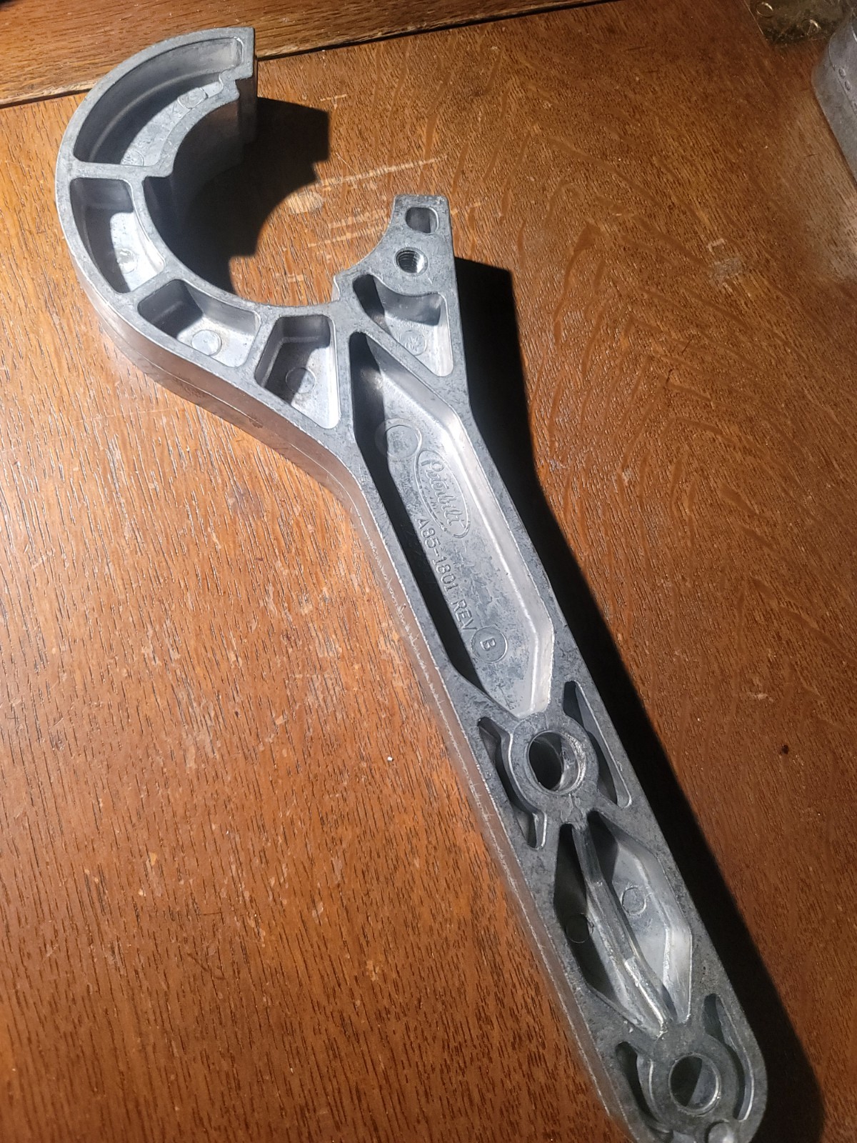 Peterbilt Support Partial Fairing Hook | A85-1801
