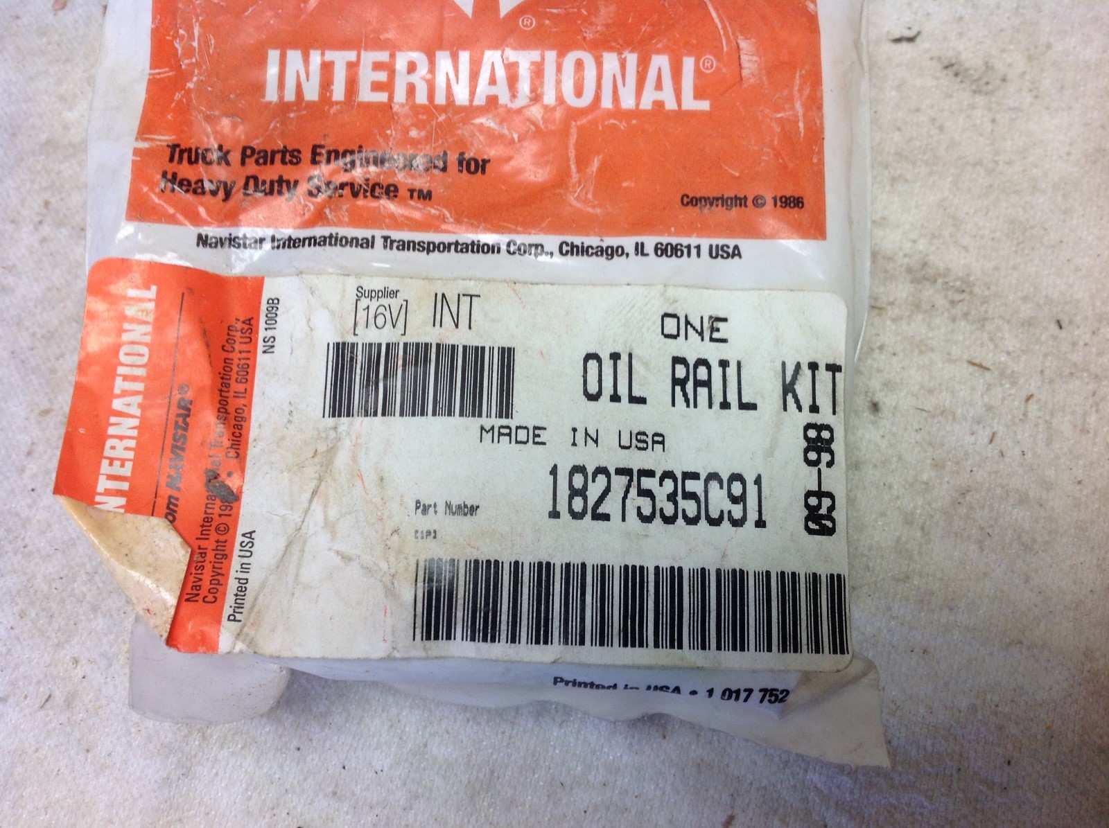 International Oil Rail Plug- # 1827535c94 sold as a set of Two(2) FREE SHIPPING