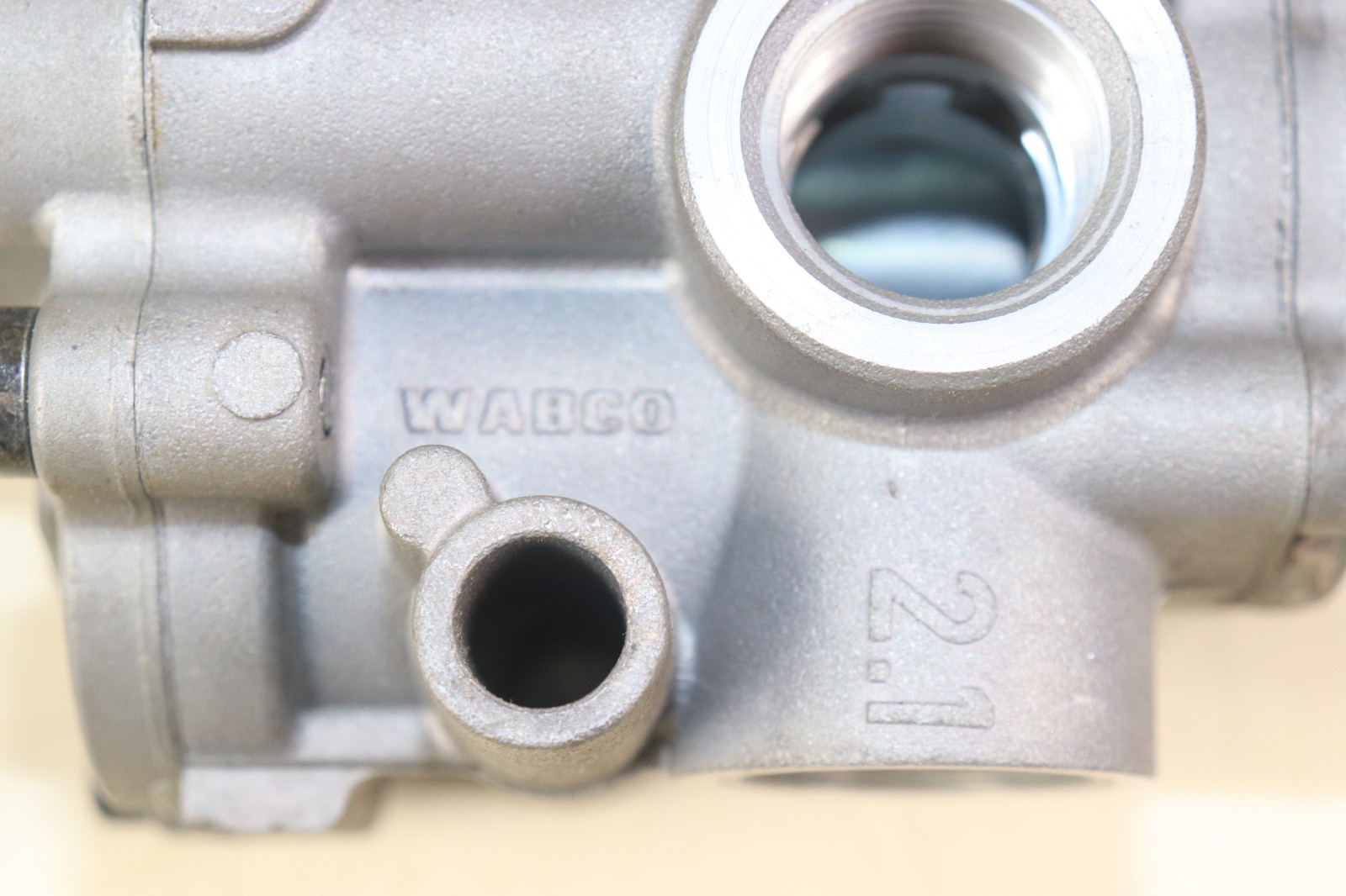 Meritor Wabco ABS Solenoid Valve S4721950790 New Old Stock S472 195 079 0