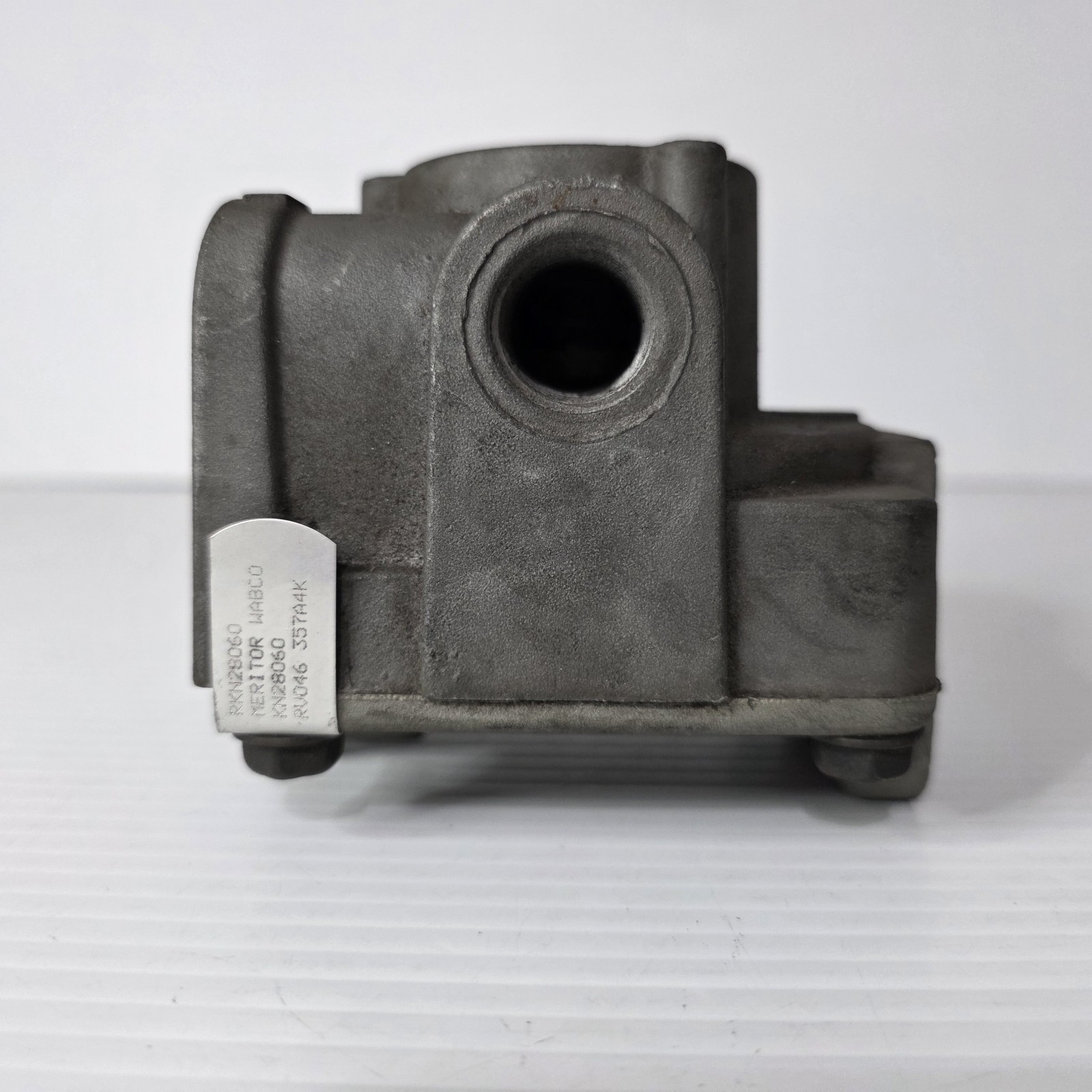 Meritor Wabco KN28060 Air Brake Relay Valve