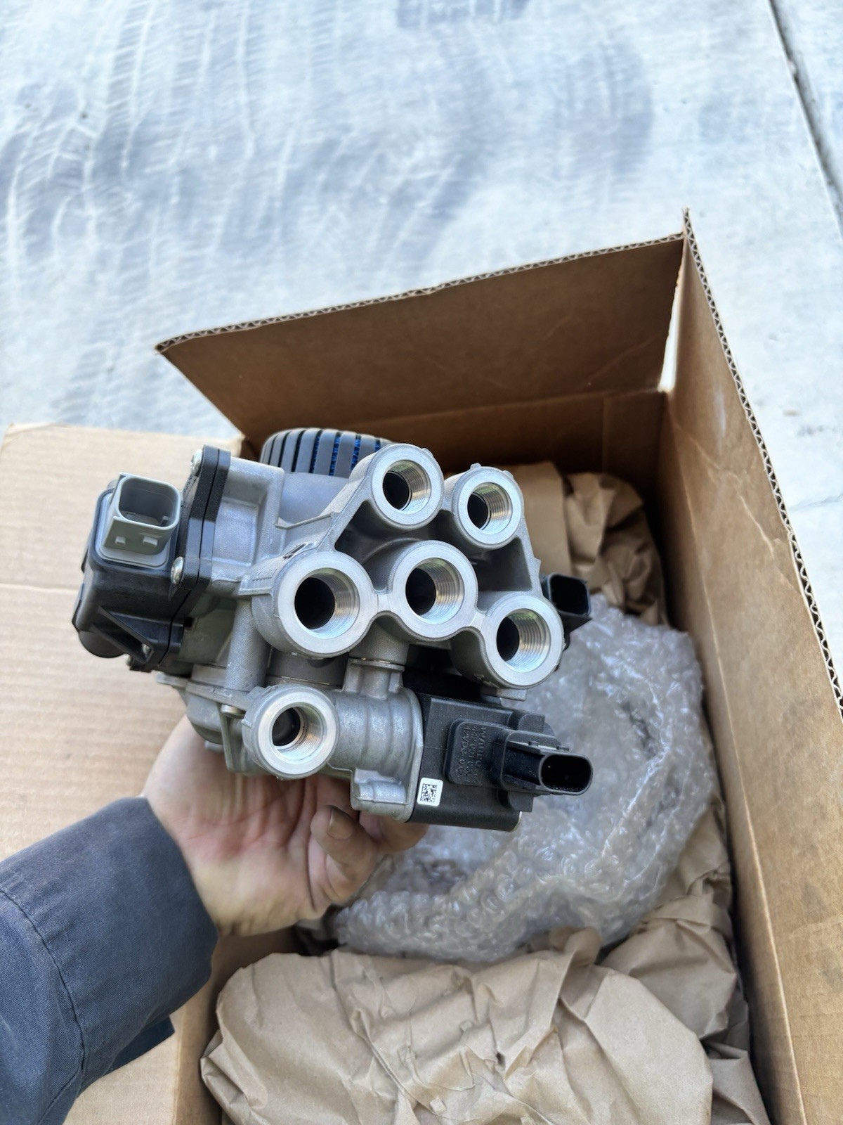 Wabco Anti Lock Braking System 6 Port Abs Combo Wab 976 000 105 0 WAB