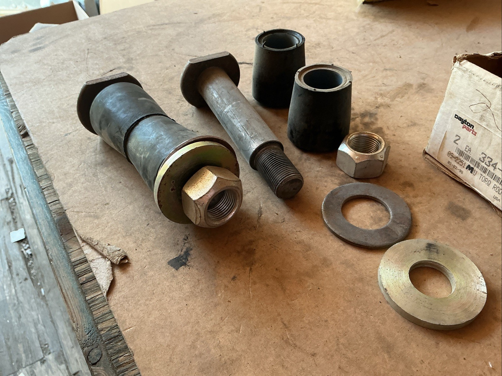 334-565U Dayton Parts Set Bolt & Bsh Assy:T/R