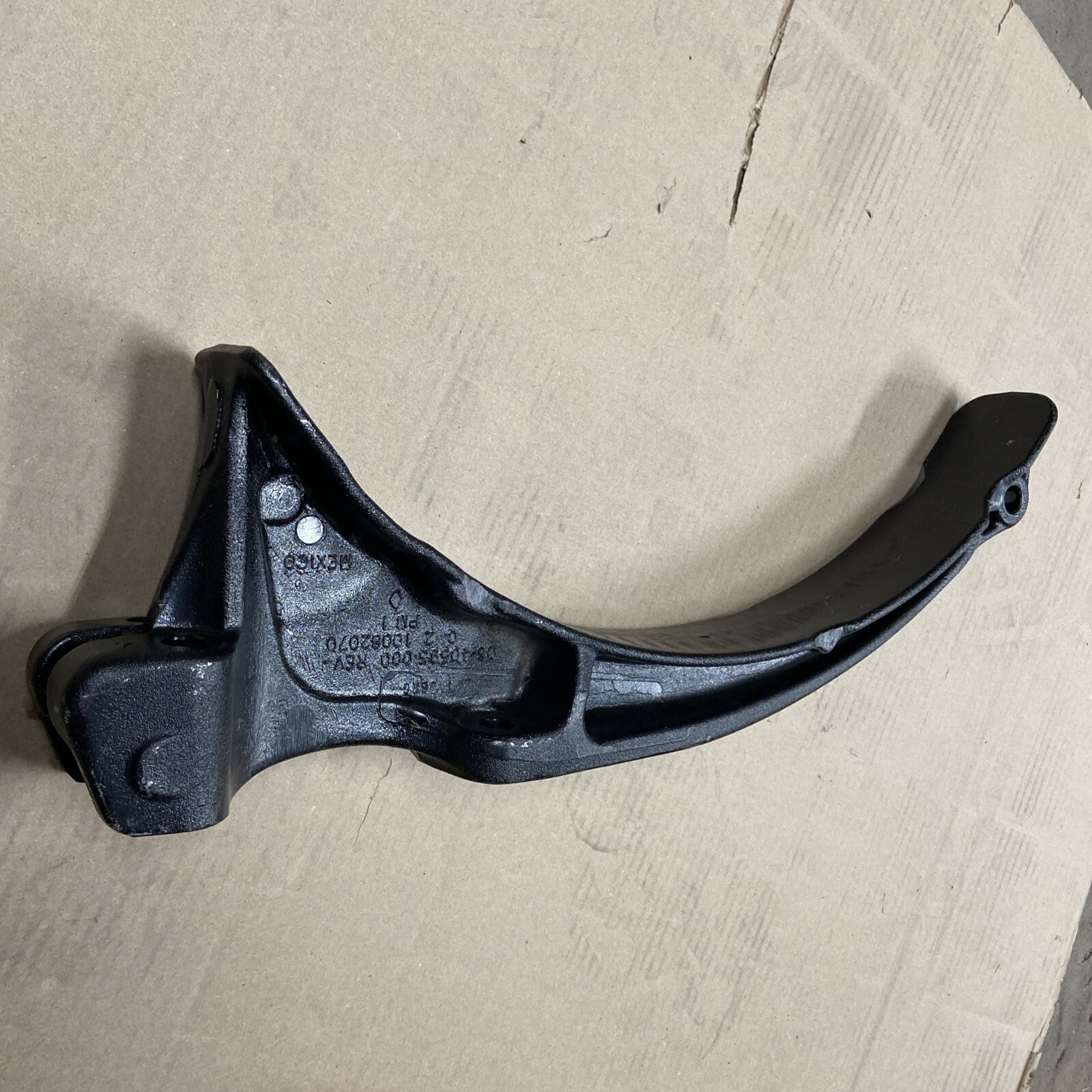 NOS Freightliner Fuel Tank Hanger Bracket 25 IN DIA Machined OEM 03-40593-000