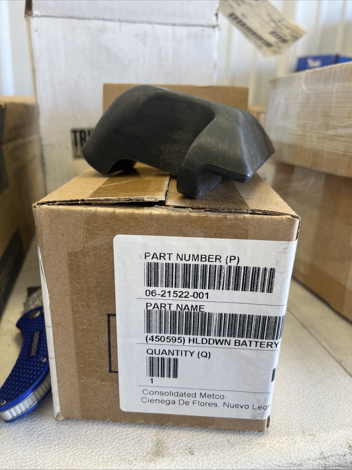 FREIGHTLINER HOLDDOWN-BATTERY BOX 06-21522-001 B5