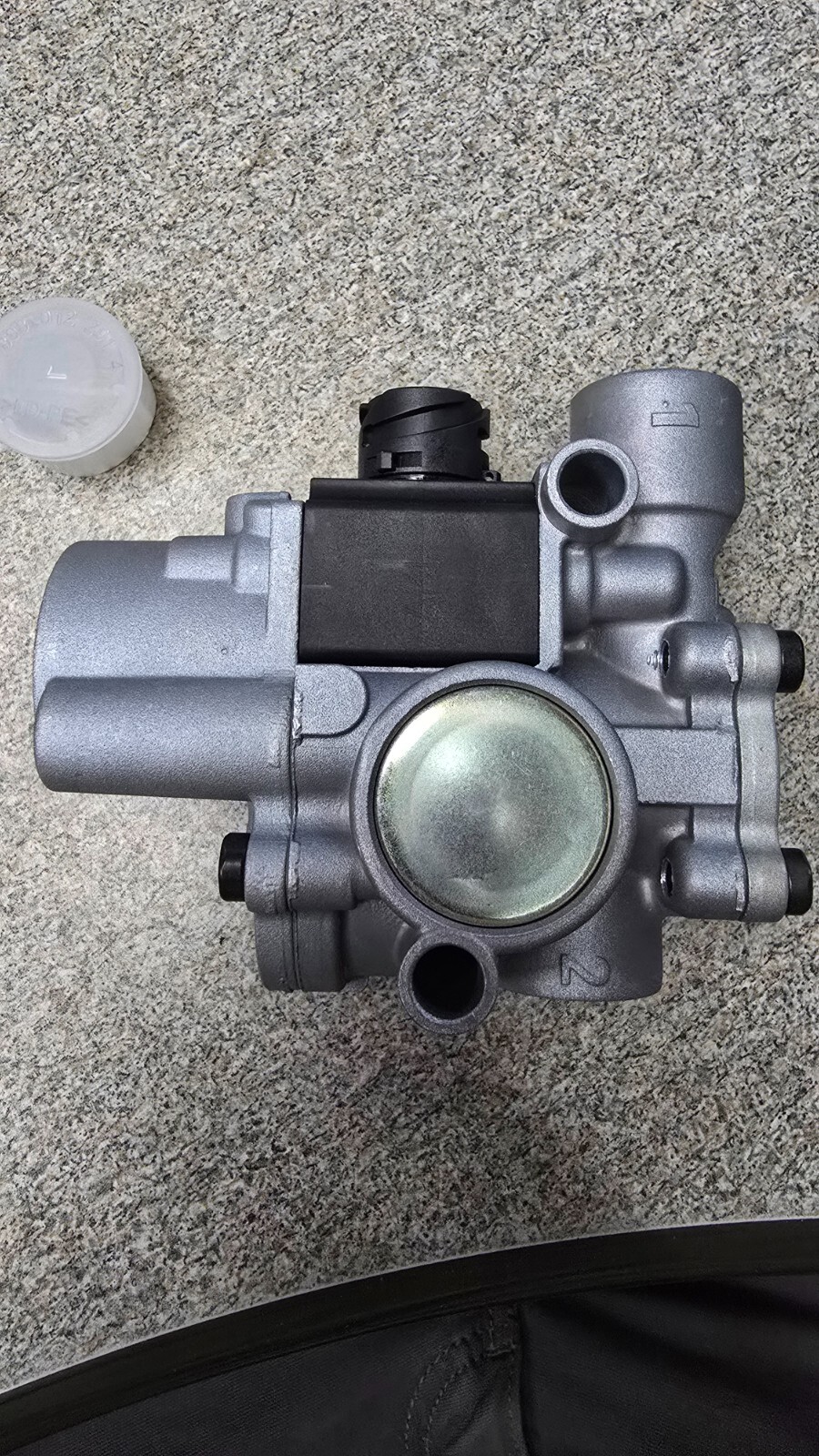 Mack Mod Adapter Kit 8235-R950127 ABS Modulator Valve 4721950520