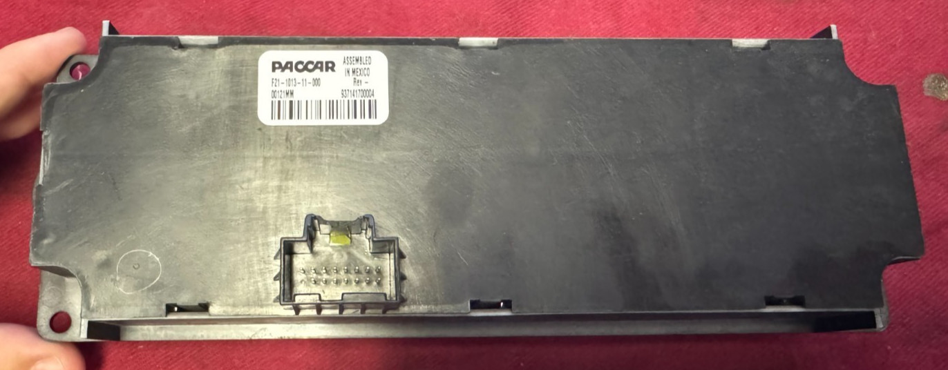 F21-1013-11-000 Genuine Paccar Temperature Control Temp A/C Heat-BROKEN TABS
