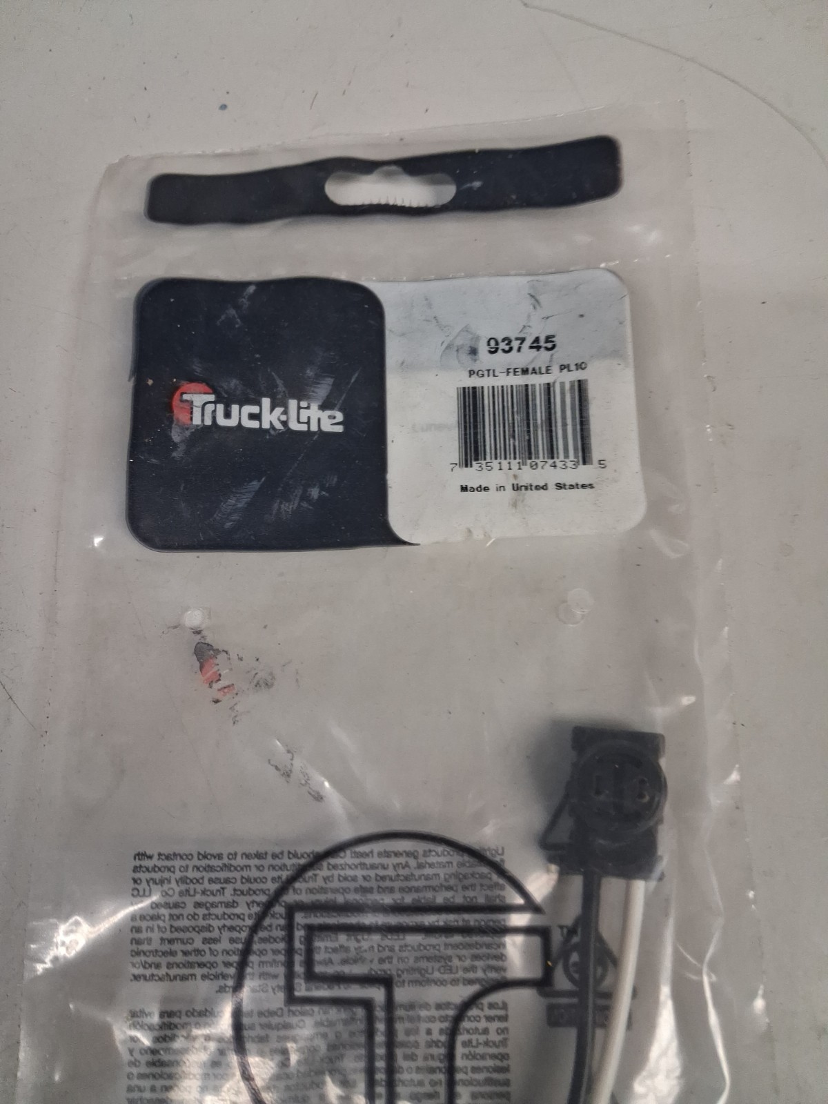 NEW! TRUCK – LITE Pigtail – Female PL10 P/N: 93745 ( Lamp – Adapter Plug )