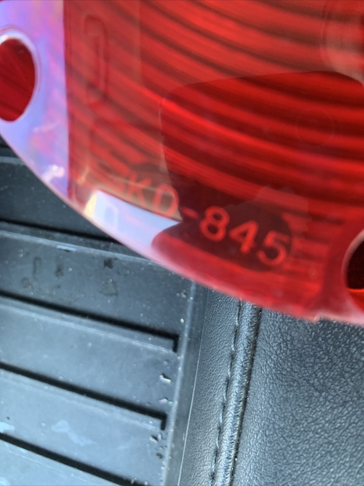 K-D LENS-RED WARNING LIG KD-8456-061