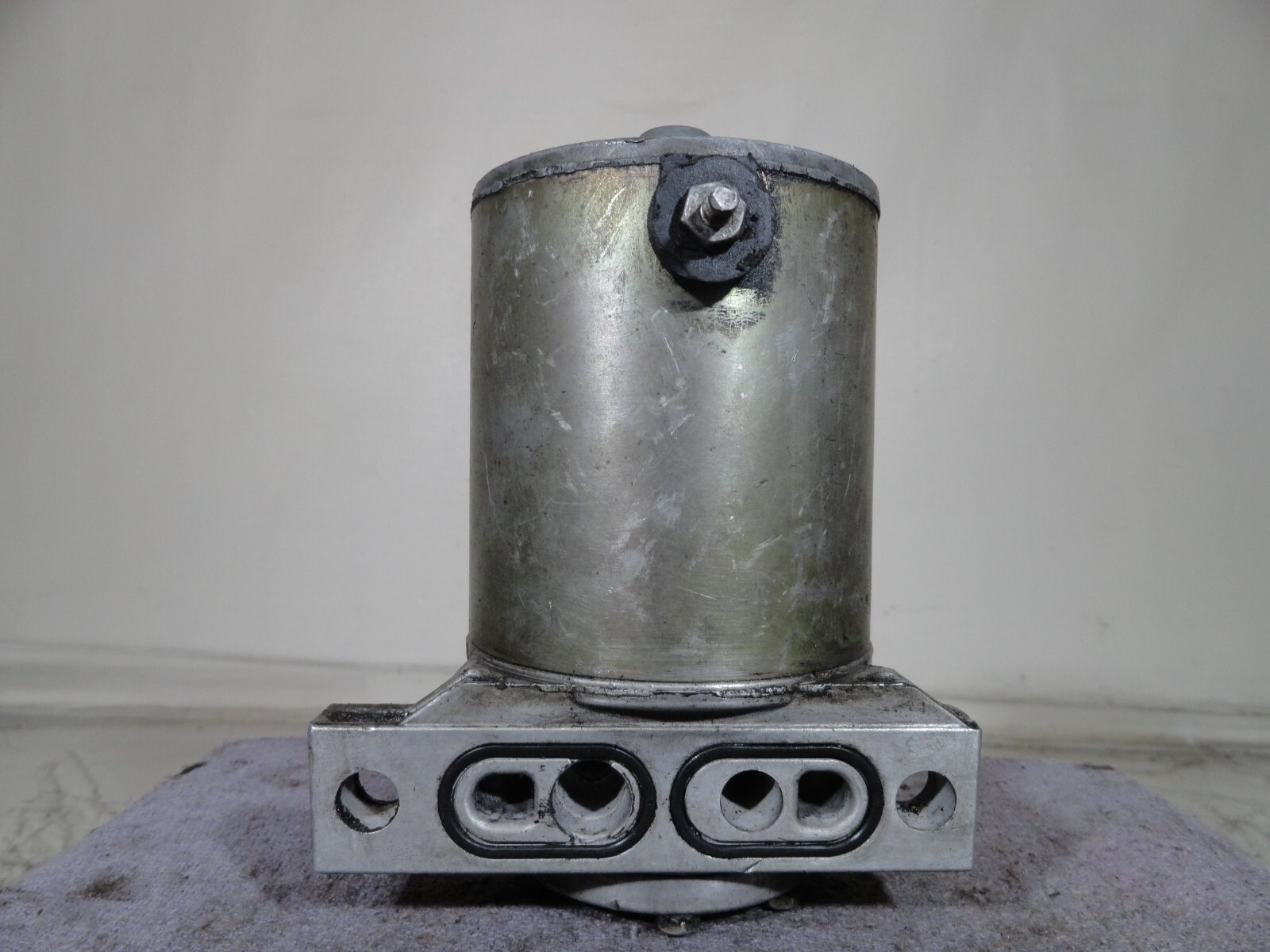 Ametek Prestolite Motors Pump For Hydro-Max Brake Booster (2772876) OEM used