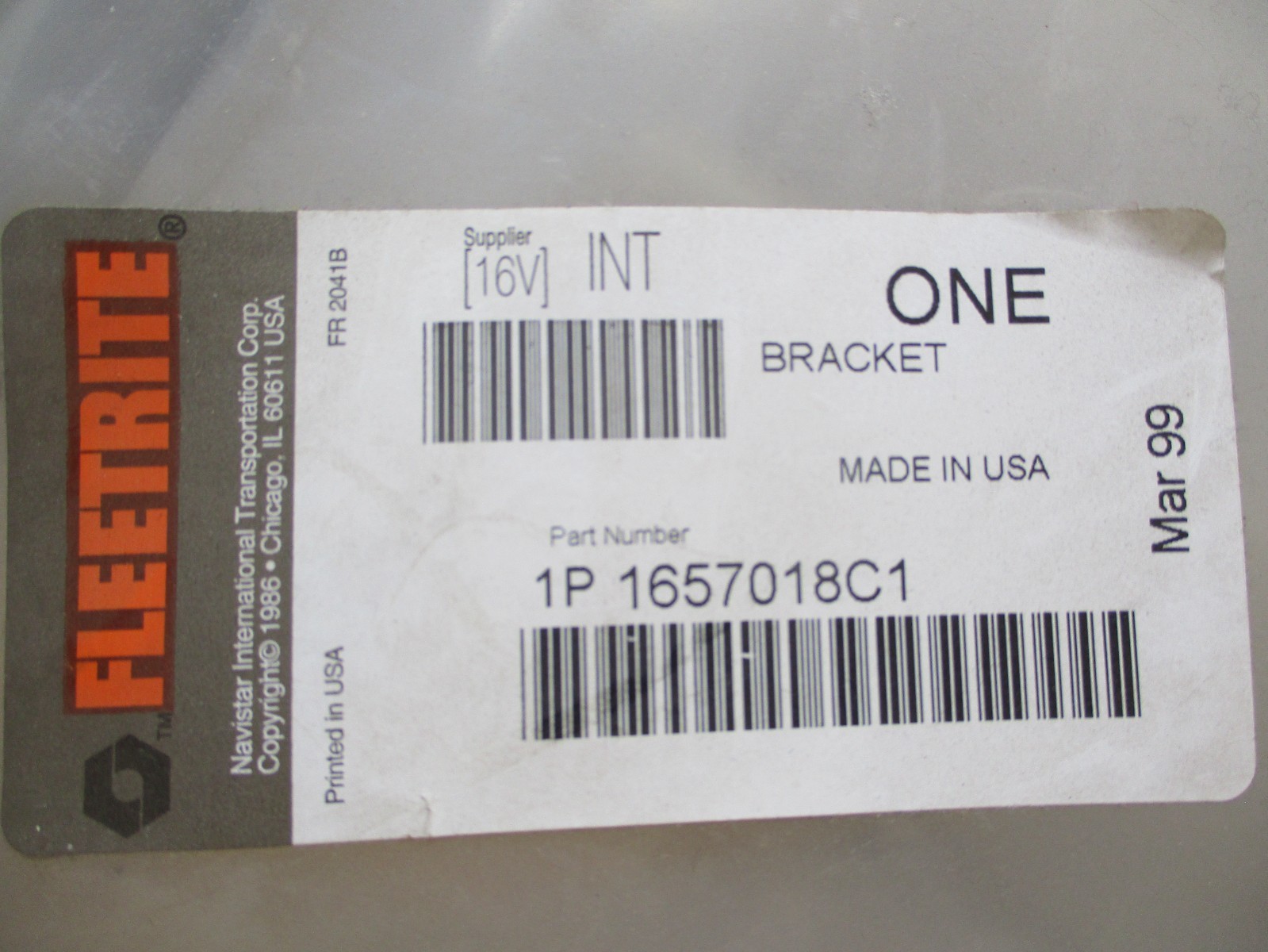 Navistar International Fleetrite 1657018C1 Upper Mirror Mounting Bracket