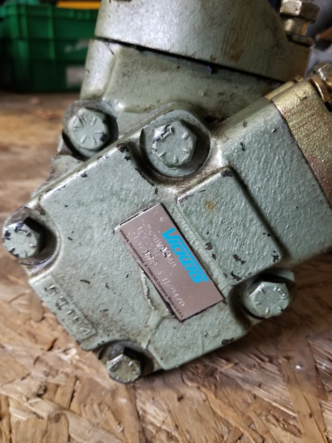 Vickers® Vane Pump 2520V14A8-11DD22 / 2520V14A8 11DD22