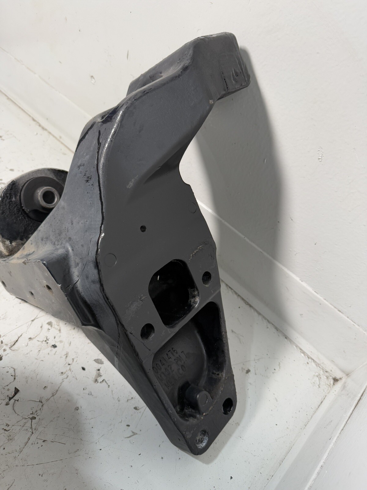 2020 PETERBILT 579 CAB MOUNT,BRACKET A85-6136