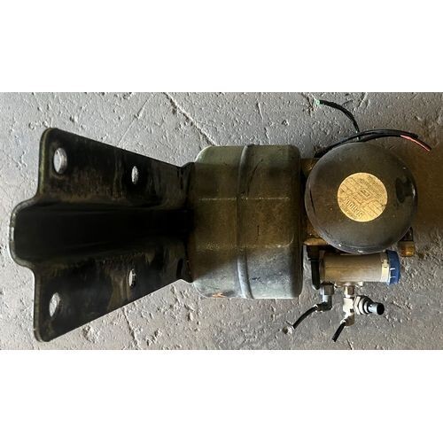 Air Dryer Assembly 2017 KW T680 Low Mileage P/N K124857 (Tag#6359) *RTS*