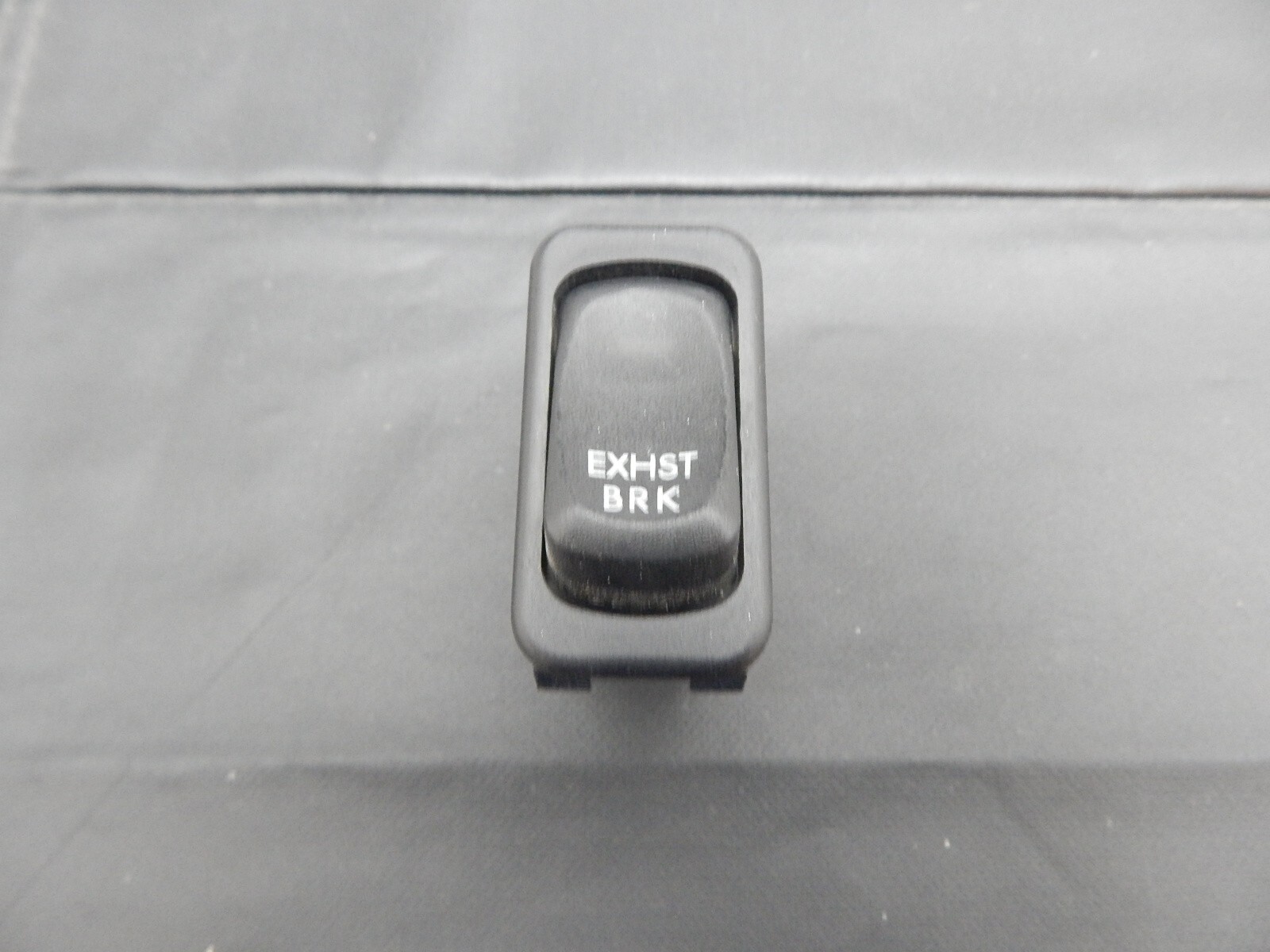 FREIGHTLINER A06-30769-119 EXHAUST BRAKE SWITCH – USA SELLER FAST SHIPPING