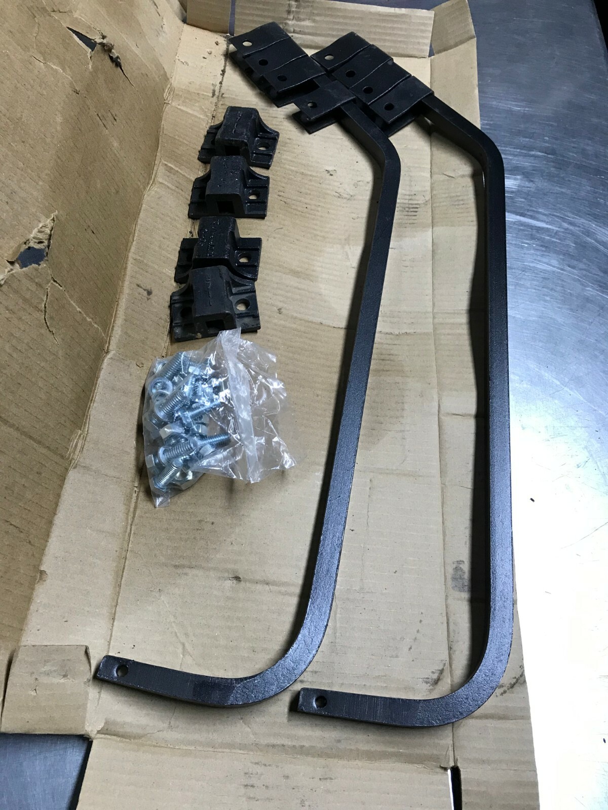 B35 BETTS Spring Steel FLAP HANGER Pair & Hardware BTS-B35