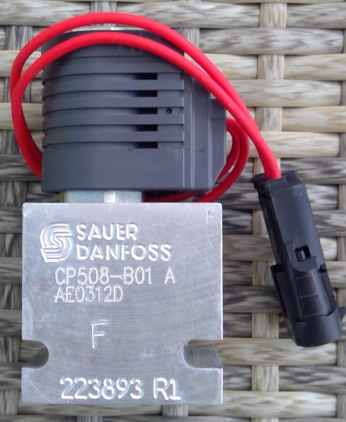 139797 Sauer Danfoss Solenoid Relief Manifold CP508 1858125