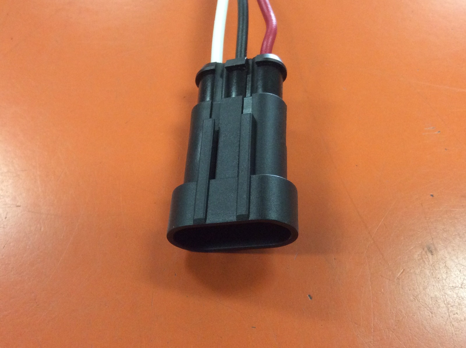 Truck-Lite 94768 LED Adapter Pigtail Connector – Converts to Incandescent Style