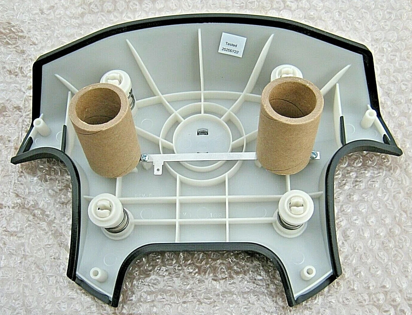 NEW GENUINE OEM PACCAR HORN COVER PAD V4 SERIES w/ KENWORTH EMBLEM V4P001KW