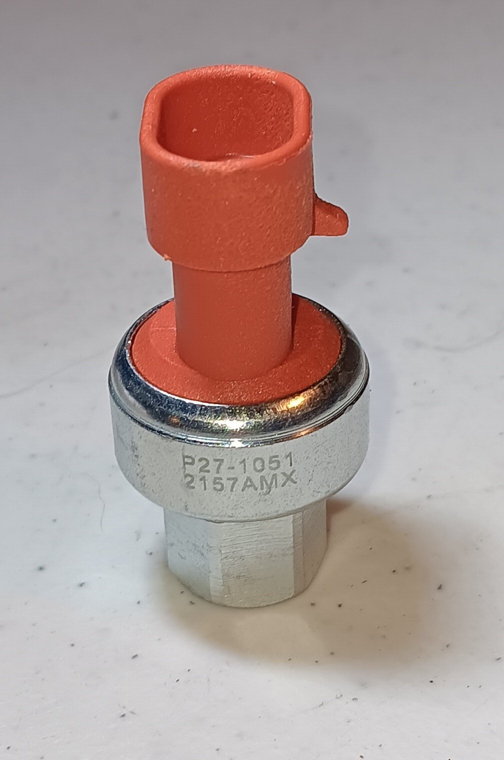 New Genuine OEM Paccar 79PSL3-4 P27-1051 Fan Override Switch Kenworth Peterbilt