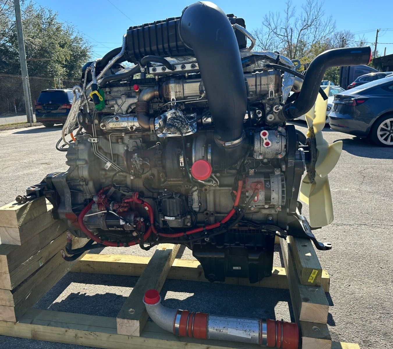 Freightliner Cascadia 126 DC DD13 Engine Assembly 42k miles on it 2024 OEM