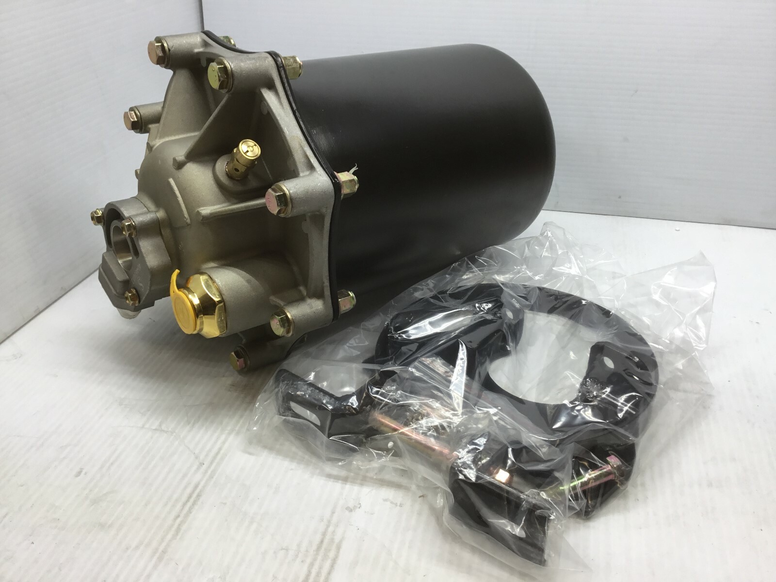 Newstar 12V AD9 Air Dryer S&S Brand# S-F345 (065225 108245 109685 1673827C91)