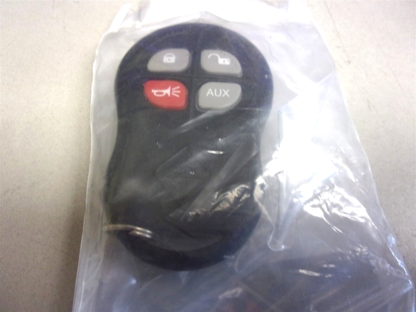 3544938C2 NEW OEM INTERNATIONAL REPLACEMENT KEY FOB / TRANSMITTER 3544938C1