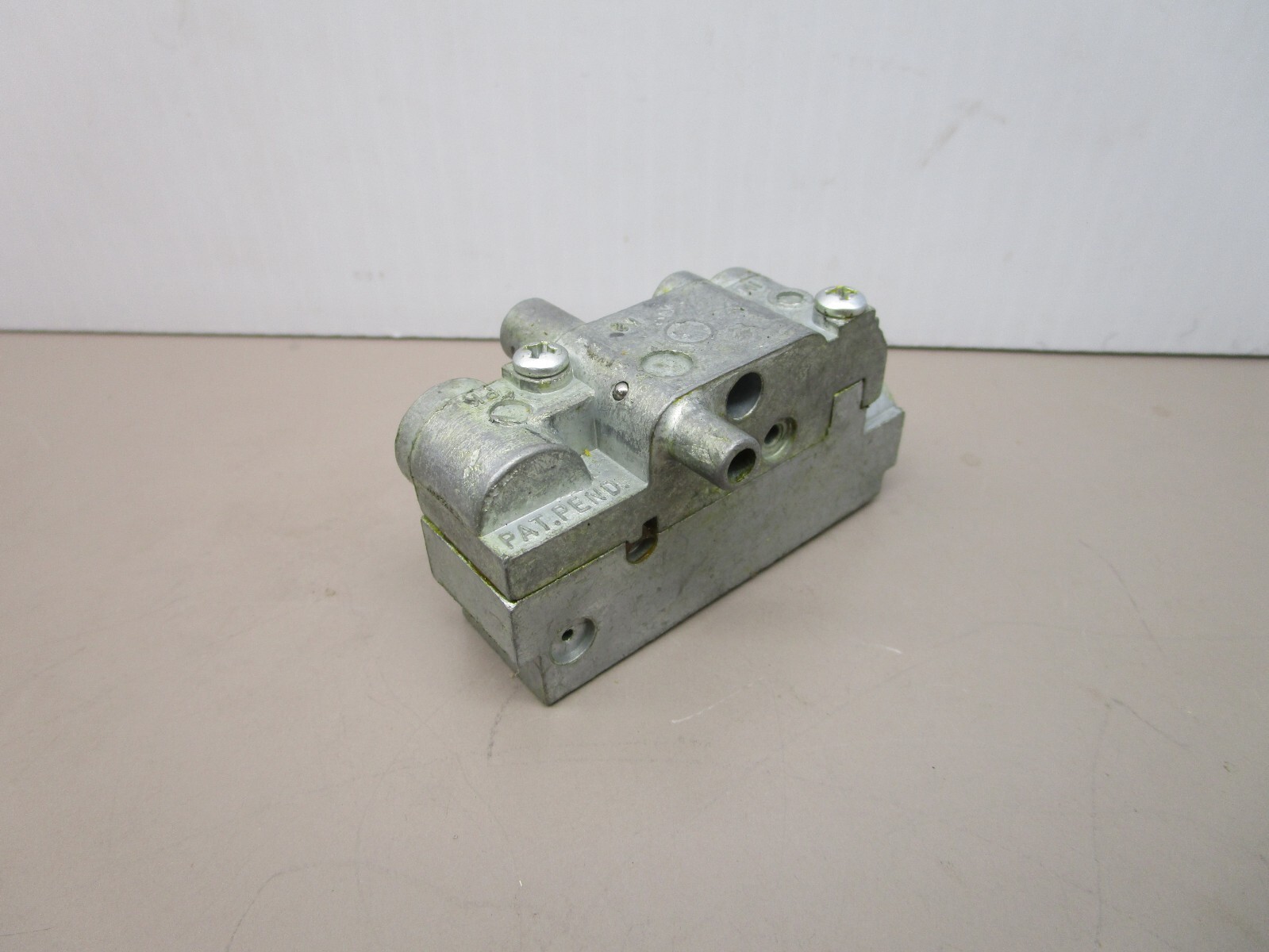 Sprague Pneumatic windshield Wiper Motor Air Control Valve Switcher Section