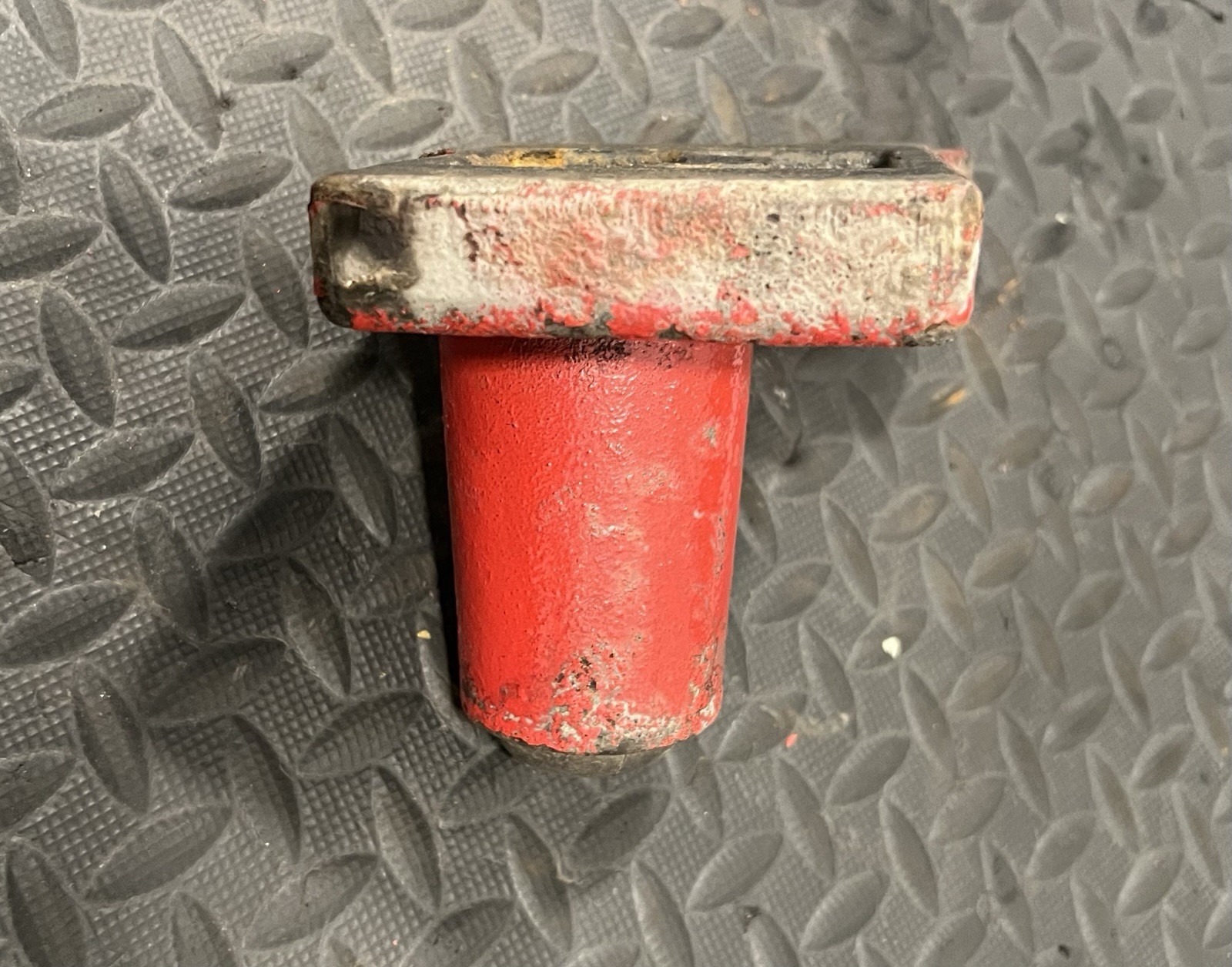 Freightliner Front Suspension Axle Stop (Right Side) A16-15214-000 (Tag# 14967)
