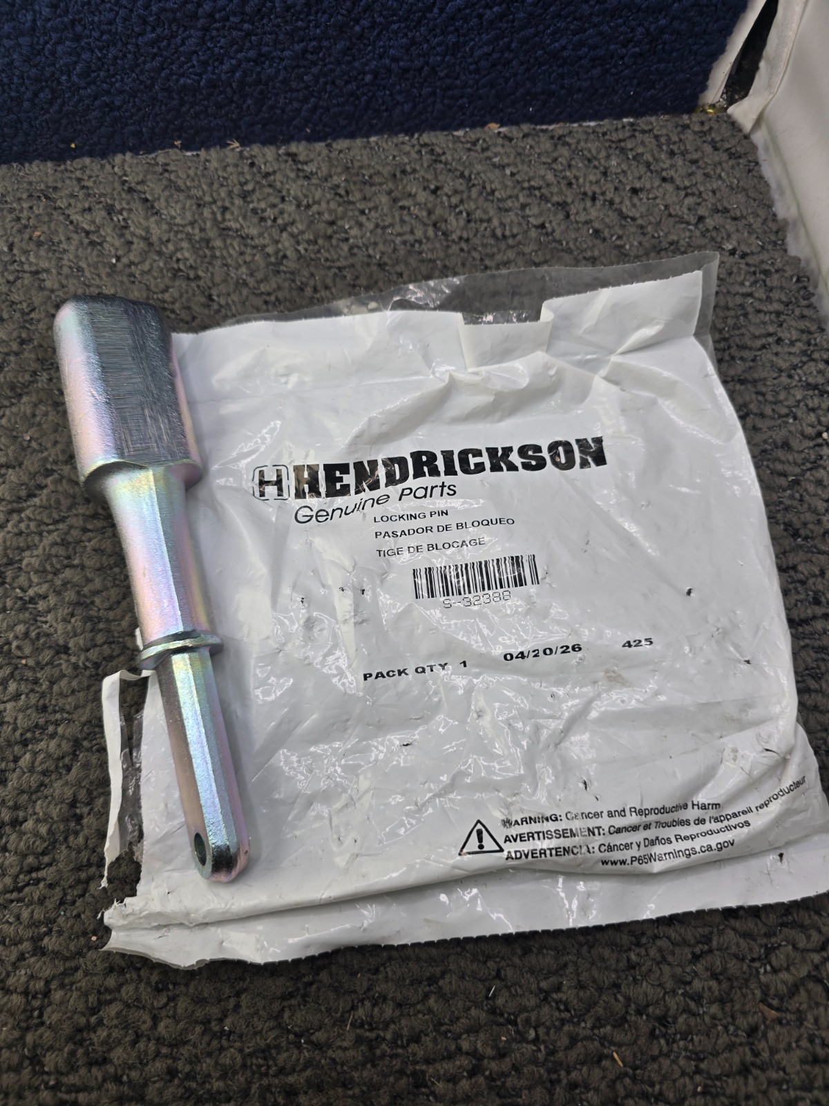 Hendrickson S-32388 Steel Slide Locking Pin 8″ Length x 1-5/8″ Head Diameter