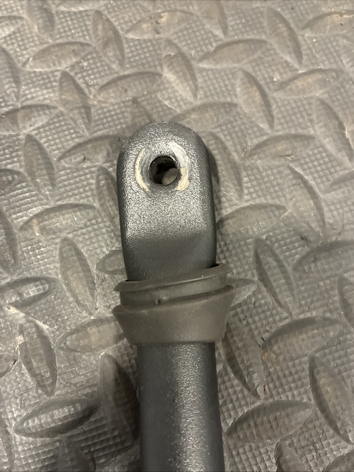PACCAR Interior Grab Bar/Handle, Black PN: S56-1046-601 (TAG # 18446)