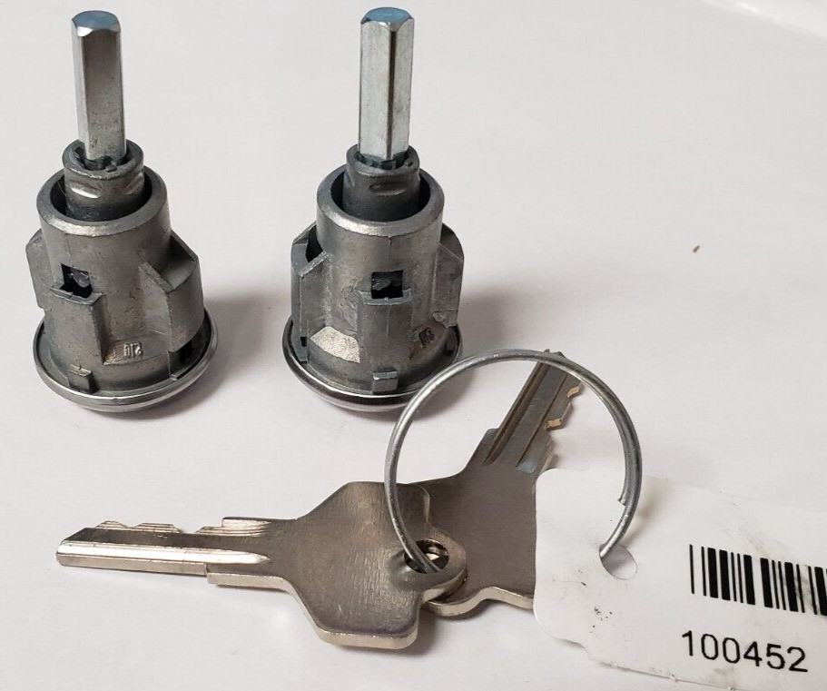~ BRAND NEW SET of KENWORTH KEYED ALIKE DOOR LOCKS LOCKSET w/ 2 METAL KEYS