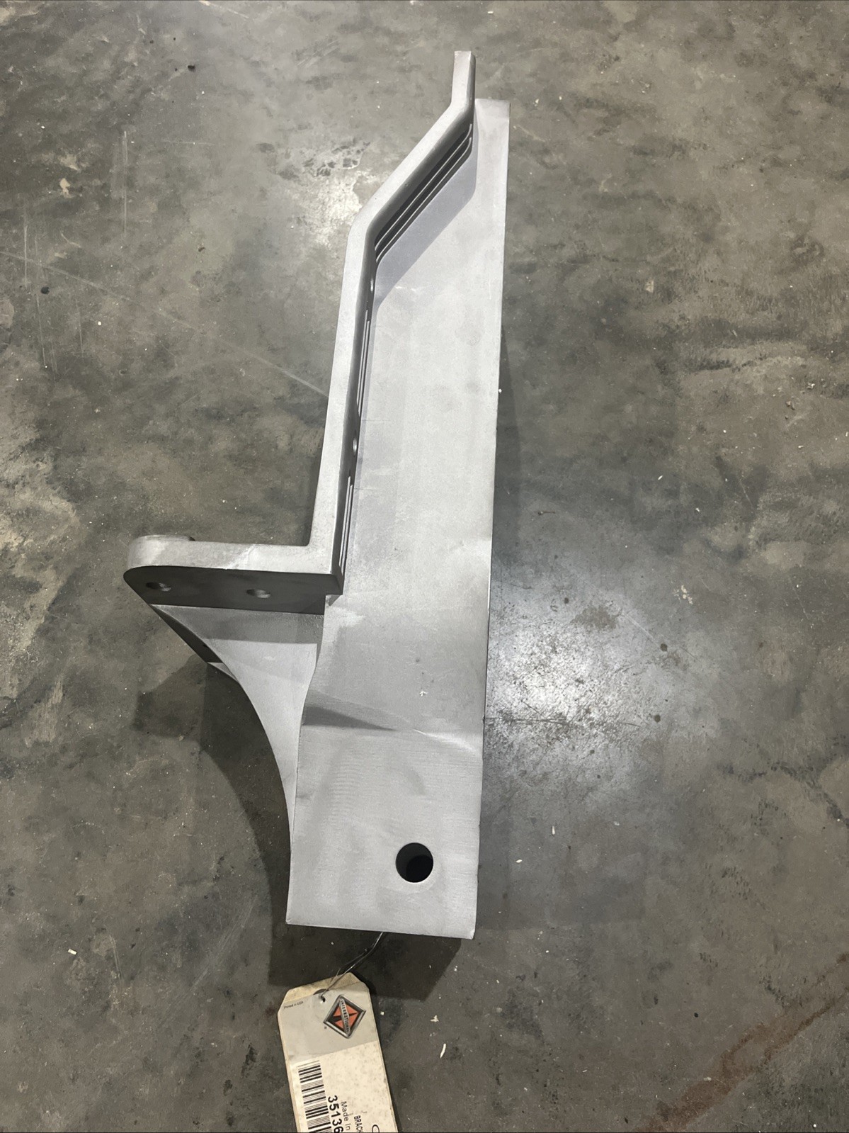 RH Cab Mounting Bracket 3513631C1