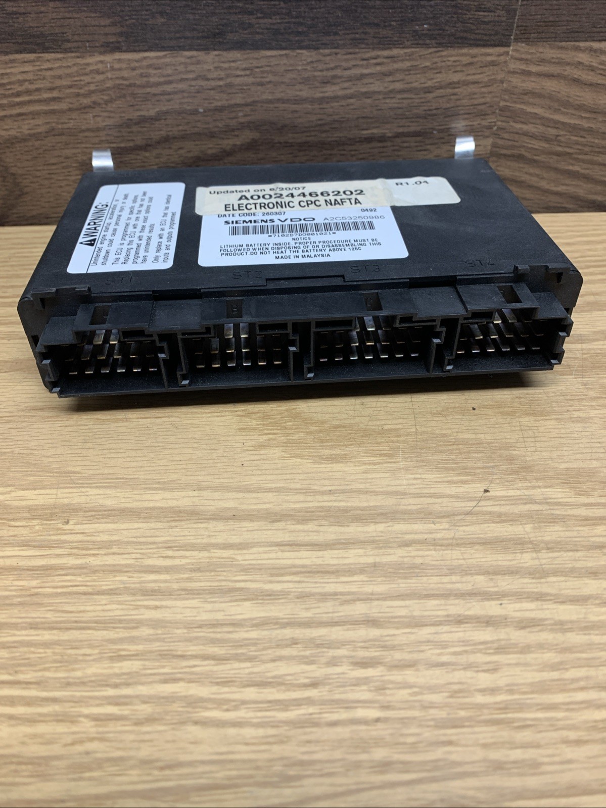 2008-2011 Freightliner CASCADIA Cab Control Module CECU – Used | P/N A0024466202