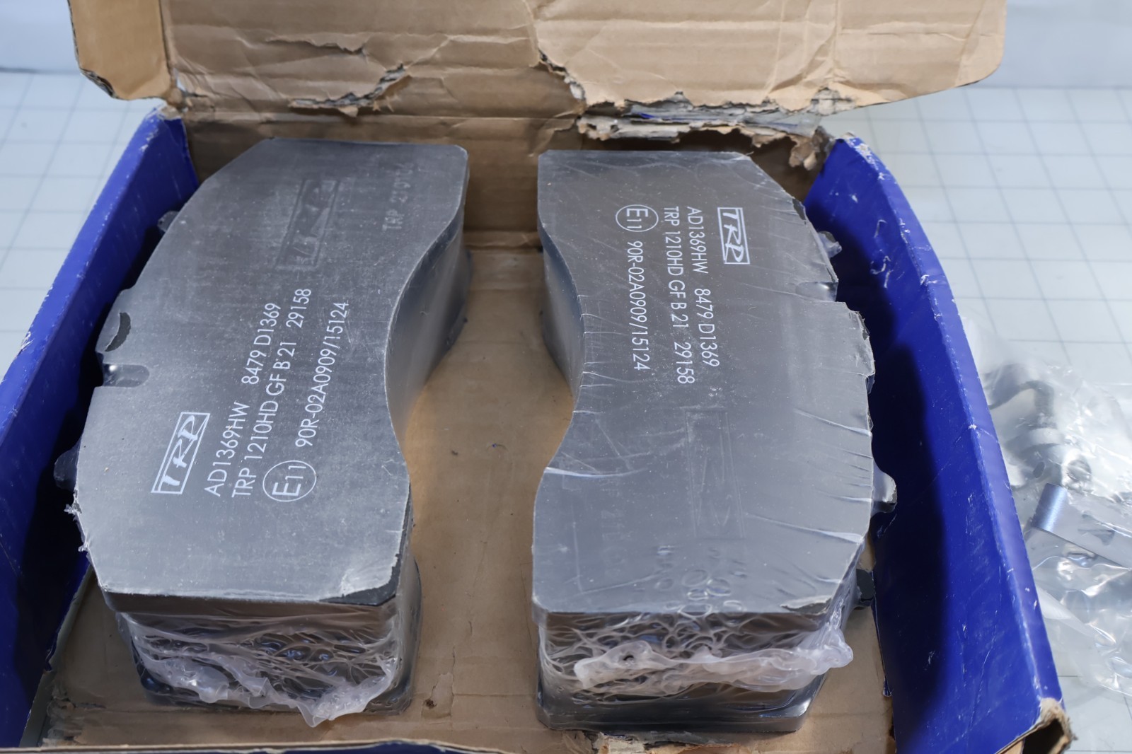 TRD AD1369HW Air Disc Brake Pad Set NEW